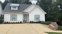 Luxury Bulldog Cottage!