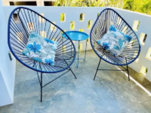 Huge Suite!! King Bed, A/C, Saltwater Pool, Fast Wifi, Mountain Views -"Sol"