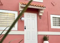 Tenth House! Close to airport and expressways to Consulate & Government Center.