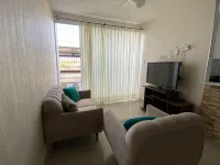 Brand new apartment, 2Hb,A/C, swimming pool, gymnasium のホテル