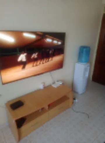 Welcome to Cozy 1-bedroom retreat with WiFi in the heart of charming Meru