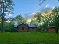 Luxury log cabin in Bartlett, perfect for family or friends in the White Mtns