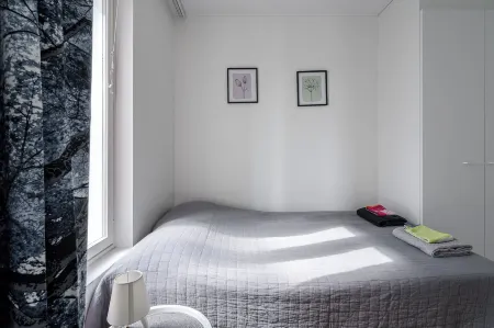 Spacious 2BR Apt - Lake View & Sauna Отели рядом со станцией Jyväskylä Railway Station