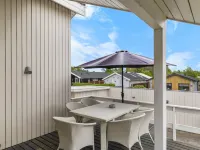 "Aswith" - 5m from the sea