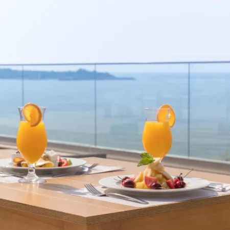 King Maron Wellness Beach Hotel