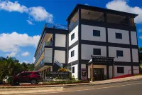 皇冠皇家飯店和酒廊 埃法特島住宿飯店