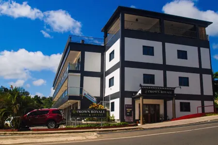 Crown Royale Hotel & Lounge Отели в г. Порт-Вила
