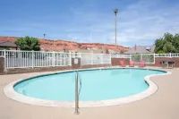 Super 8 by Wyndham St. George UT Hotels in Ivins