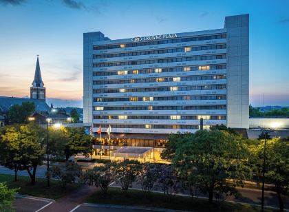 Crowne Plaza Knoxville Downtown University