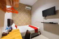 RedDoorz Near Waterpark Citra Garden Medan Hotel a Padang Bulan Selayang II