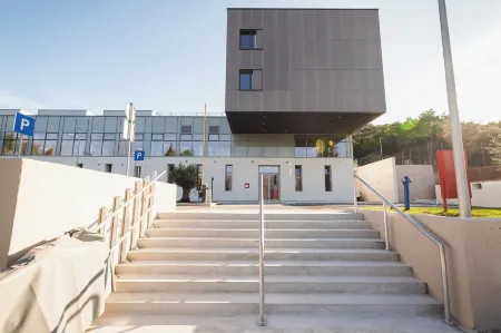 Akademis - Fit Split