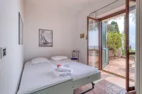 Hanbury Apt Pool And Sea - Happy Rentals - Kitchens