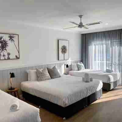 The Quarters, Ascend Hotel Collection Rooms