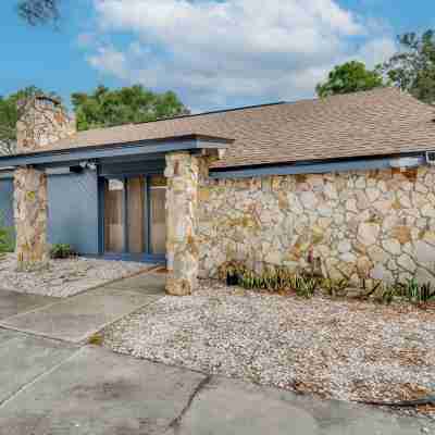 Winter Haven Retreat w/ Private Pool! Hotel Exterior
