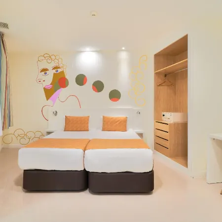 Blume Cruz Suites