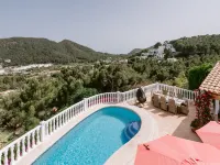 Villa in Cala Llonga near Beach & Ferry Port - Villas