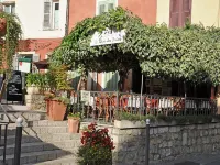 Village House in Fayence with Castle Views Hotels in Fayence