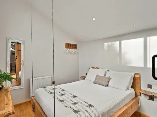 Barn in Devon with Stargazing Bed