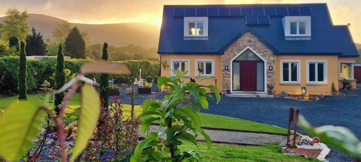 B&B and Self Catering Mon Petit Cottage Hotels in Wexford