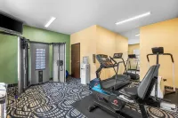 Quality Inn & Suites Salt Lake City Airport West - parking