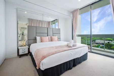 Metawisebnb Executive 2-bedroom Stadium View Apartment W Parking