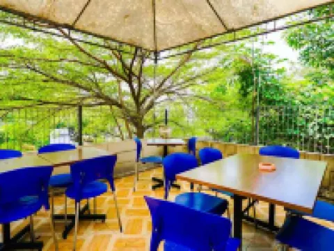 Tripletree Novon Family Hotel Hotels in Blimbing