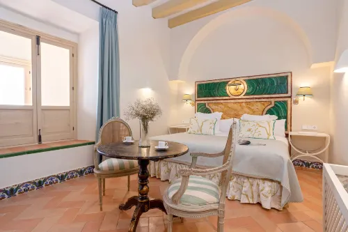 Unique Sevillian House with terrace and pool. Casa Pimienta - Private Pools