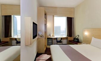 Ibis Sharq
