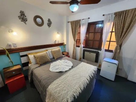 Hostel & Spa Mediterránea Отели рядом со станцией Córdoba train Railway Station