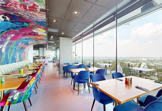 엔하우 암스테르담 라이 외관