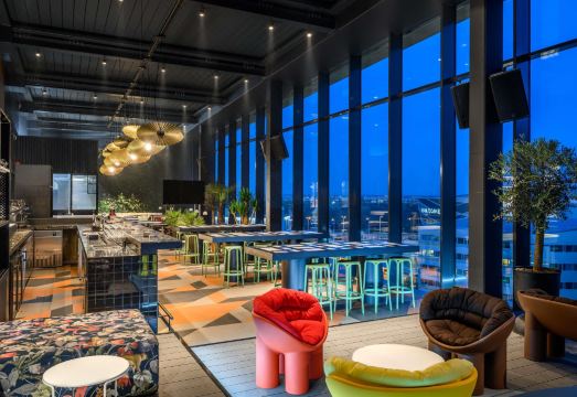 3. 트라이브 부다페..