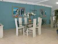 The Meriton on Main Beach Hotels in Main Beach