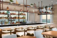 The Hiatus Clearwater Beach, Curio Collection by Hilton - Barer