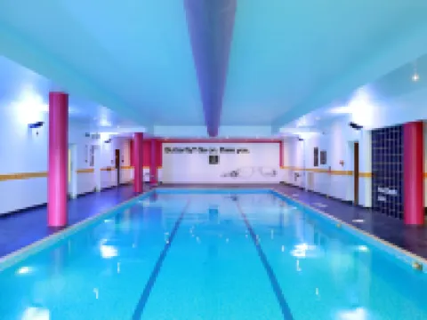 Armagh City Hotel 아마 호텔