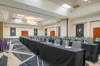 DoubleTree by Hilton Richmond - Midlothian - parking