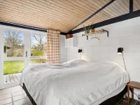 "Malena" - 175m from the Sea Hotels in Allingabro