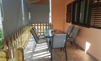 Holiday Home Višnja