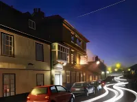 The Boleyn Hotel Hotels in Staines