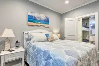 Dauphin Island Retreat 2 Blocks to Beach! - Apartments