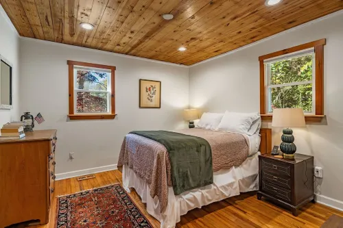 Farmhouse in private setting close to town