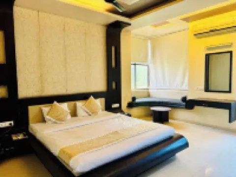 Hotel Neelam Hotels in Amravati