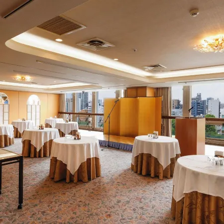 Hotel Osaka Castle Отели рядом с достопримечательностью «Осака-дзе зал»