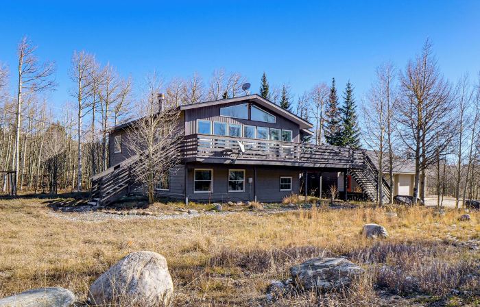 Quiet Alma Home w/ Deck - 20 Mi to Breckenridge!