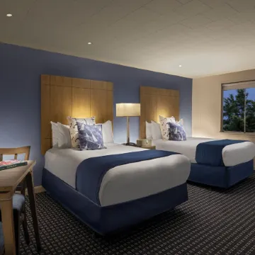 Ocean Street Inn on Hyannis Harbor