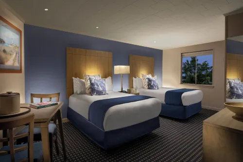 Ocean Street Inn on Hyannis Harbor