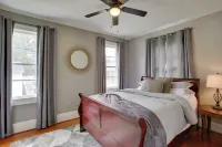 Charming Cottage w/ Mississippi River Views! - 3-Star