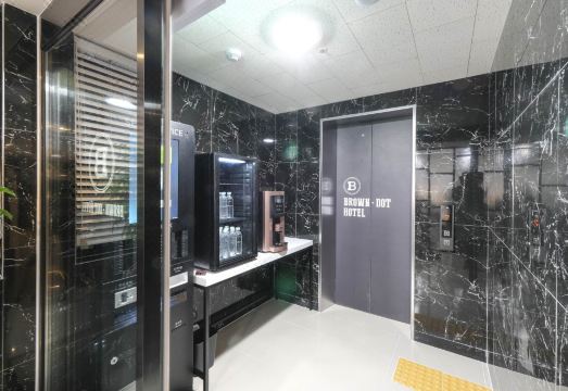 브라운도트 욕실