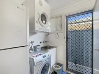 Spacious 4-Bed Home 2-Min to the Beach