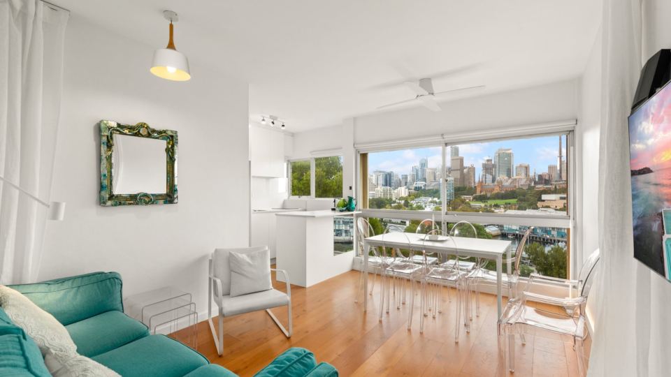 Cosy 1-Bed with Swimming Pool Facing Opera House