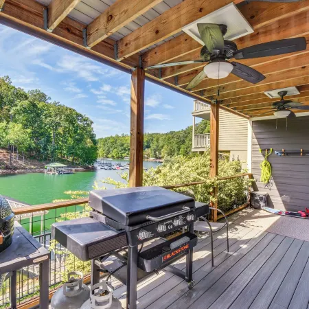 Lakefront Fun Near Clemson! Retreat w/ Pool Access
